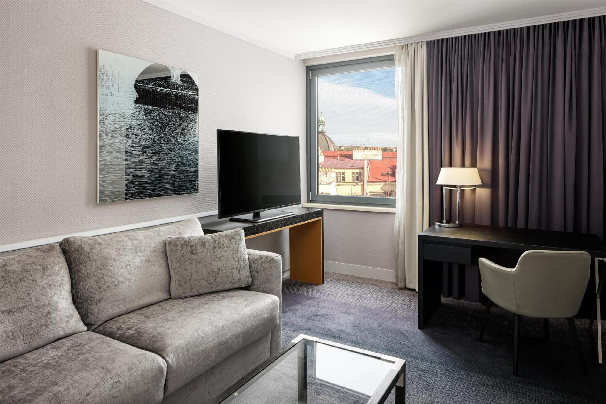Superior King Room