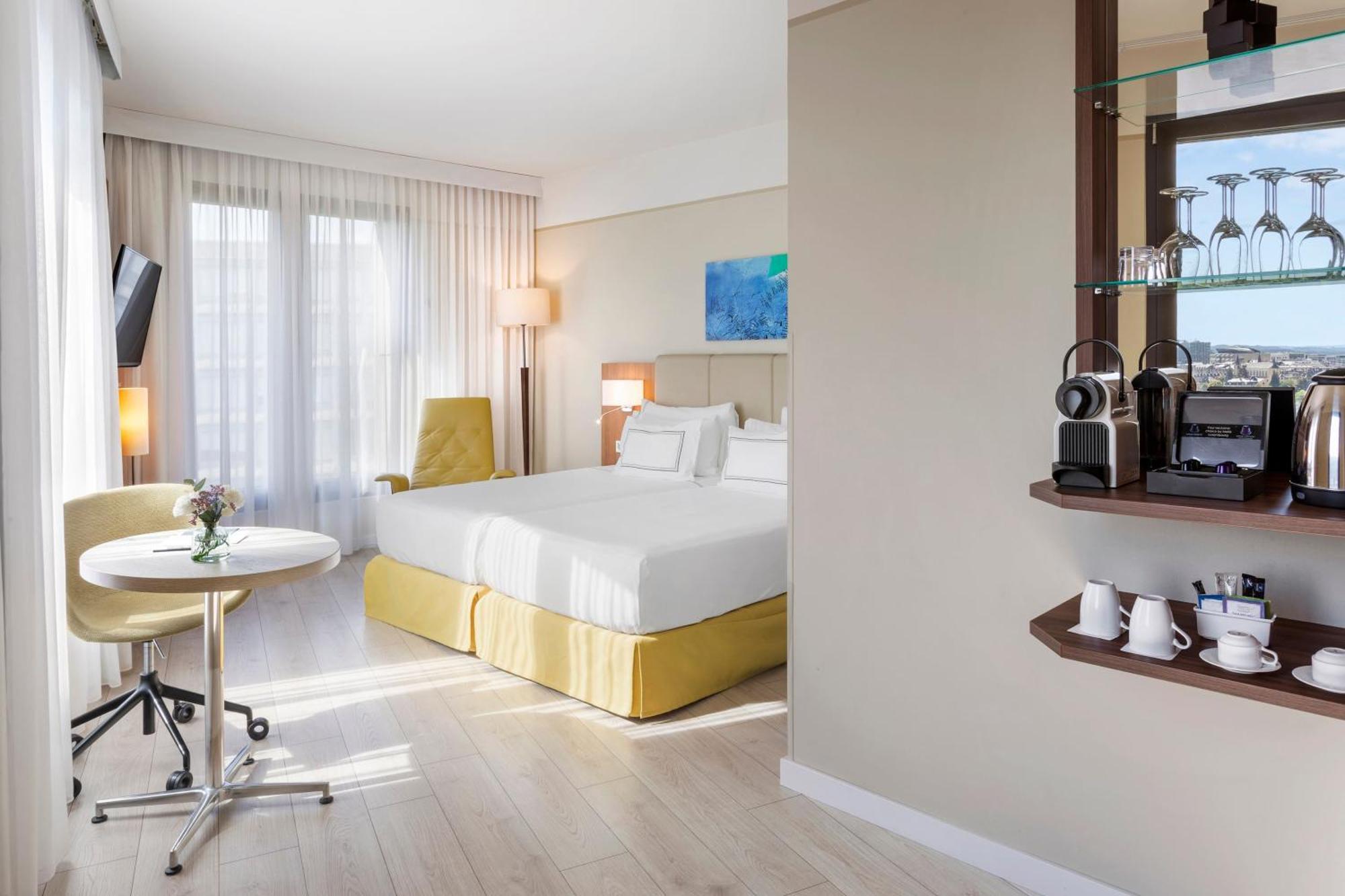 The Level Grand Suite Executive Lounge Access
