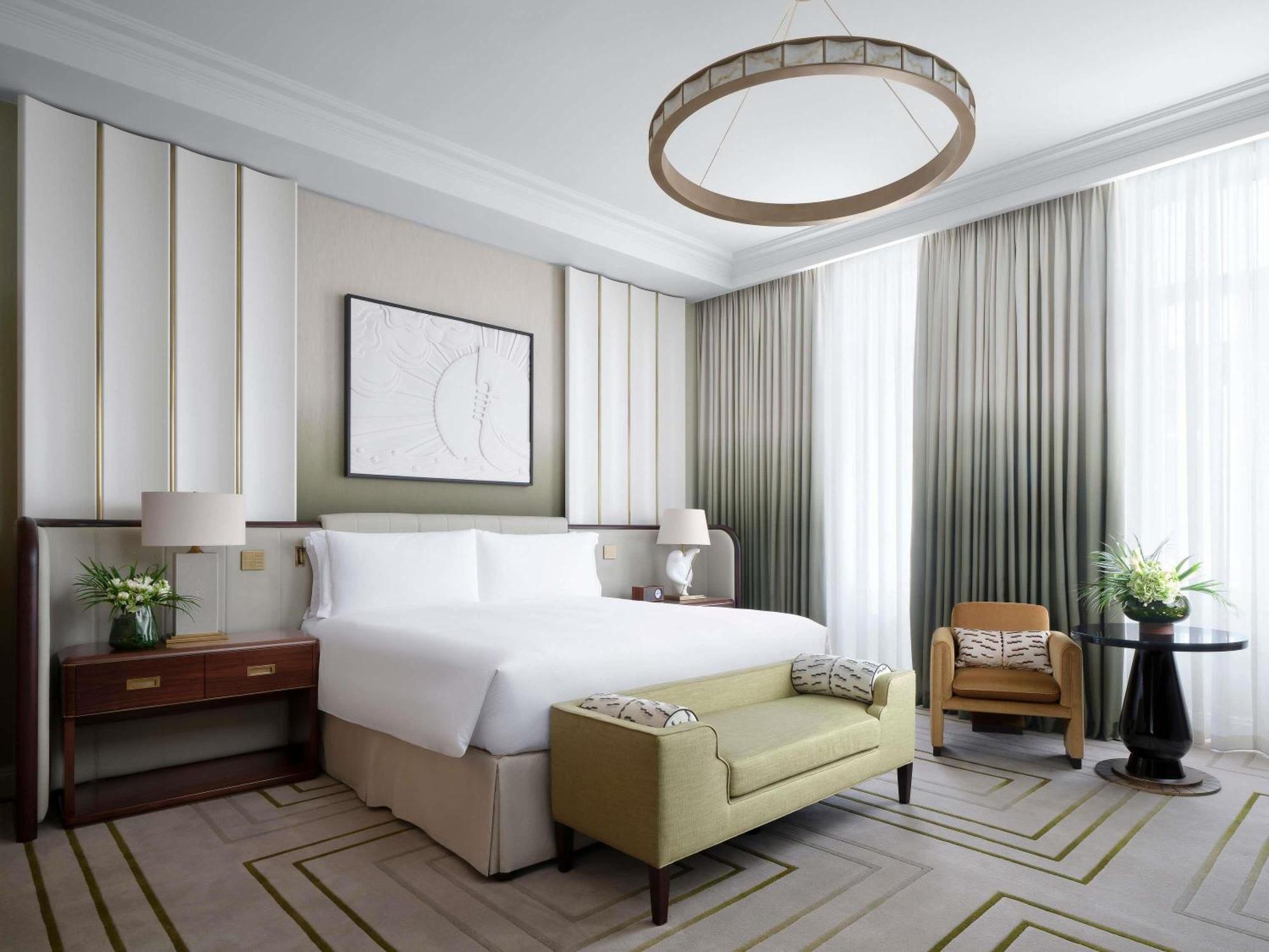 Luxury King Room