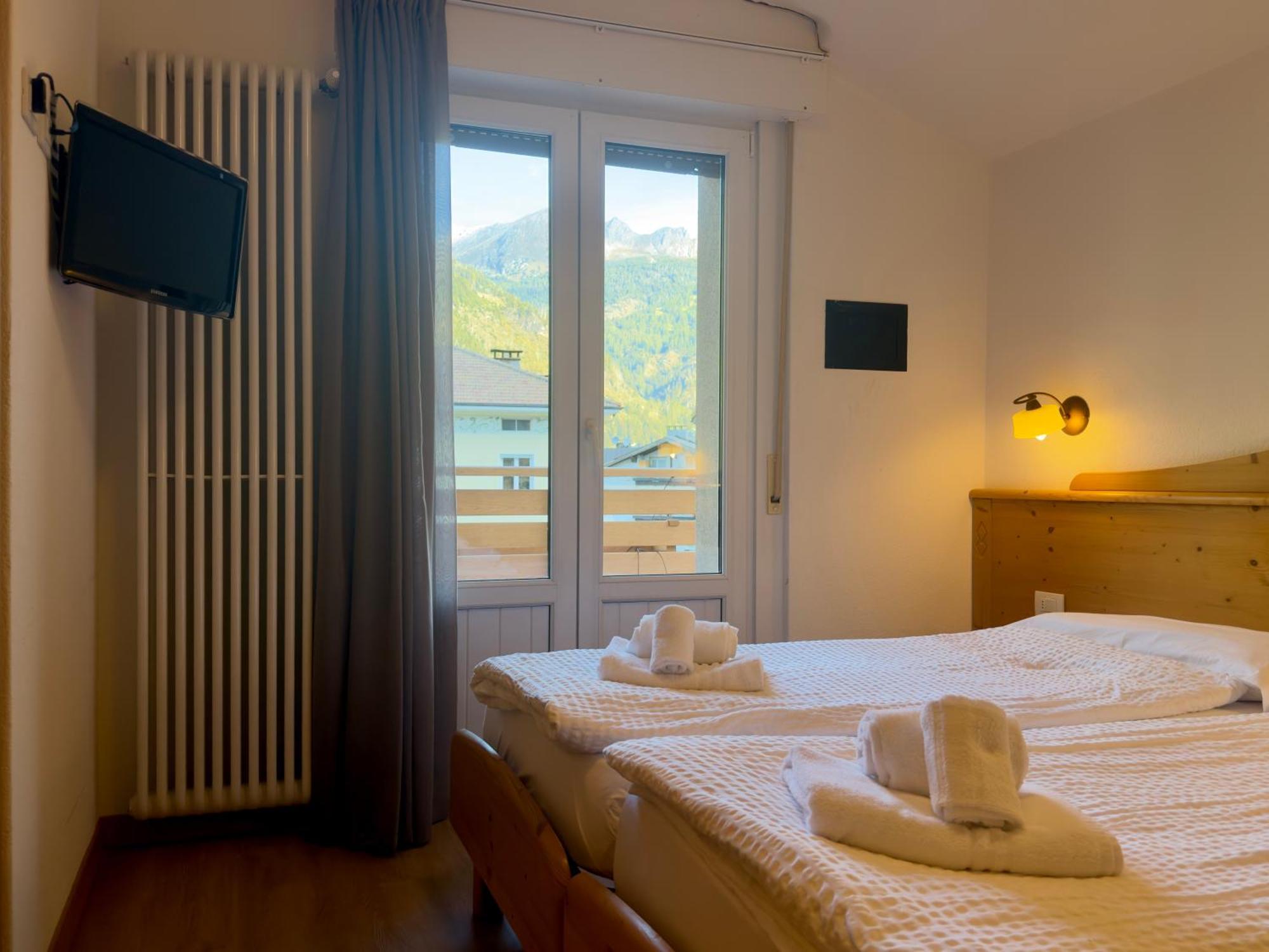 Double or Twin Room Balcony