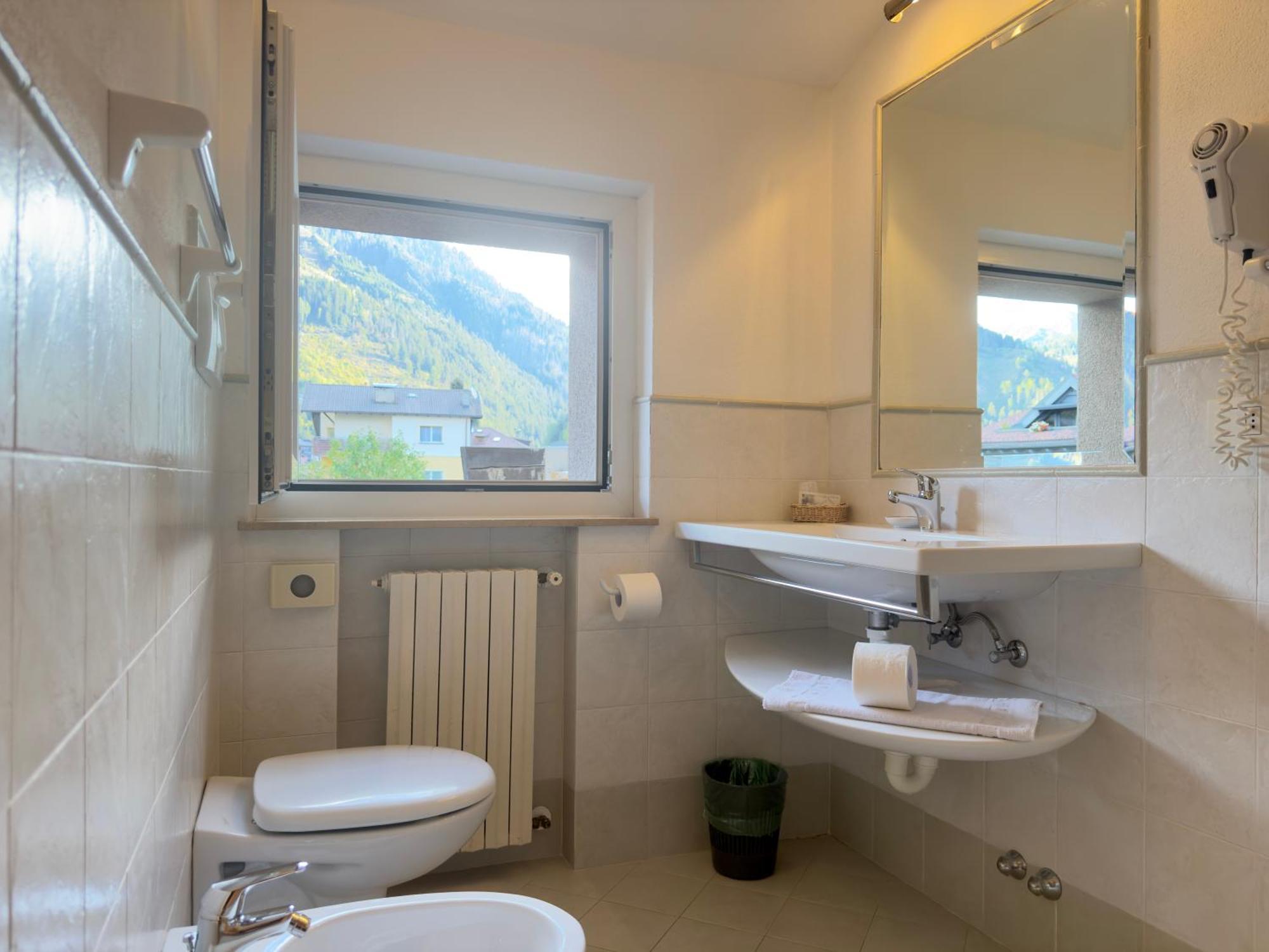 Double or Twin Room Balcony