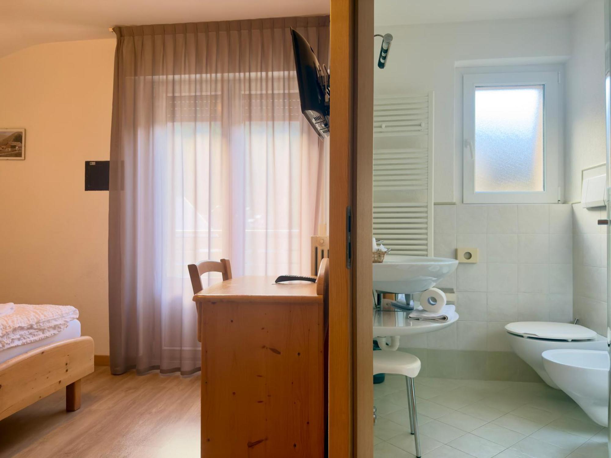 Double or Twin Room Balcony