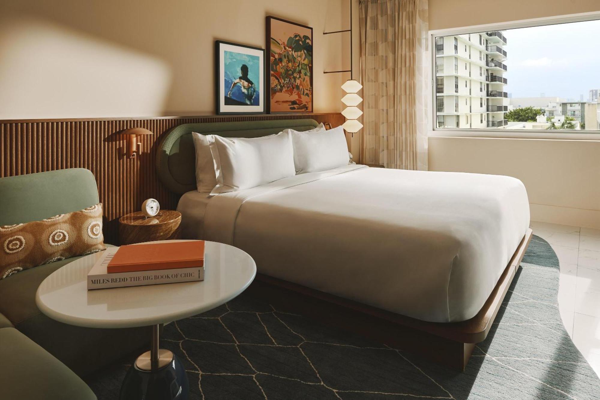 Charming King Room