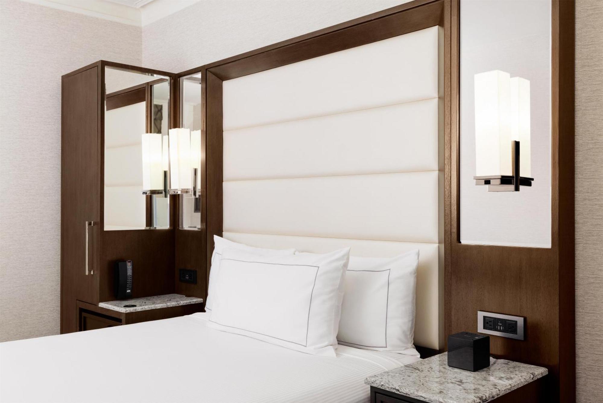 Wicked Small Queen Room