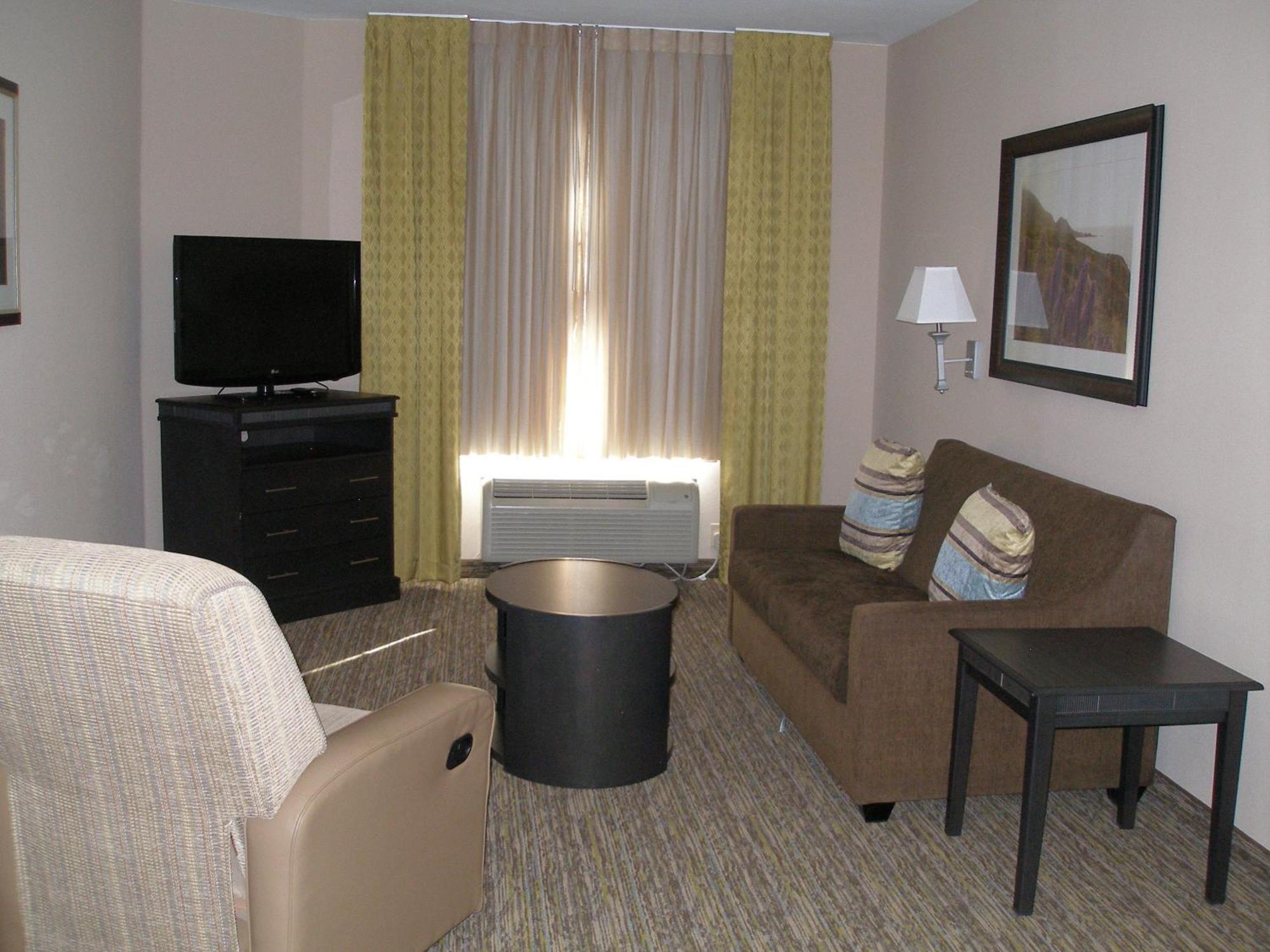 One-Bedroom King Suite