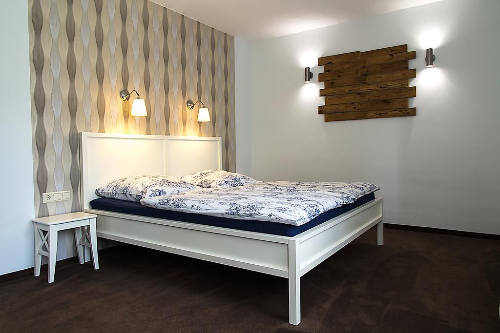 Apartment 4
