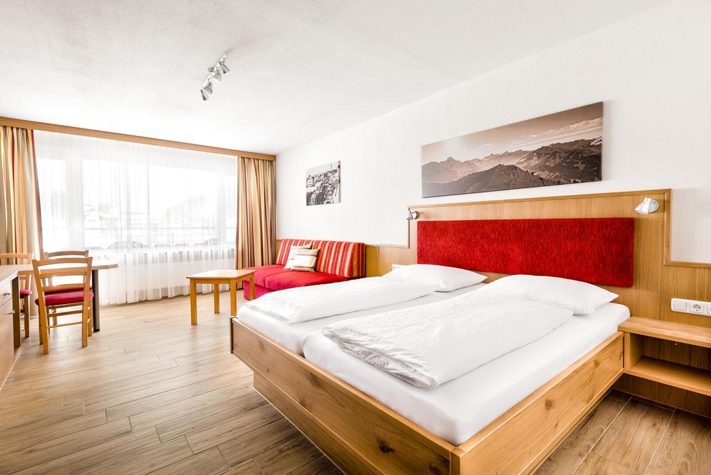 Double Room,215803415:JPEG