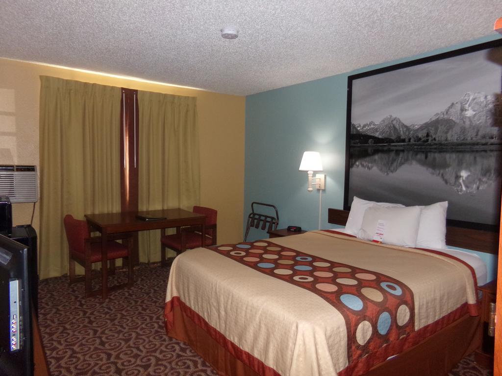 King Room Non-Smoking