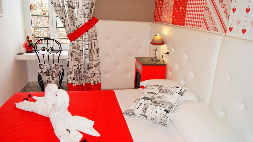 Double Room Private Bathroom