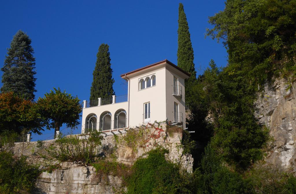 Villa,220545062:JPEG