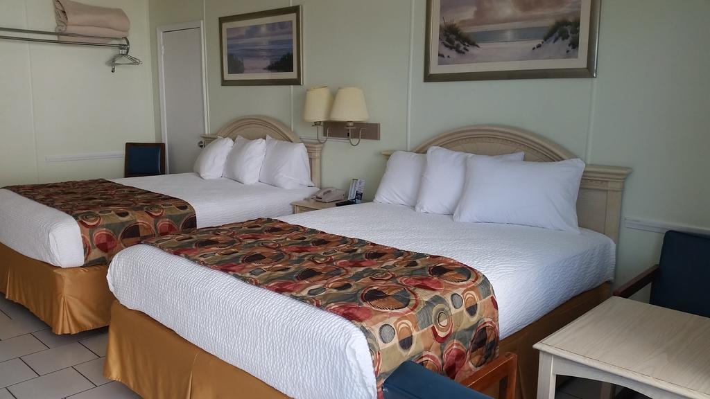 Queen Room Two Queen Beds Pool View