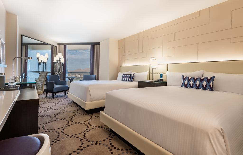 Chambre Deluxe avec 2 Lits Queen-Size - Tour Vallée - Non-Fumeurs - Vue sur Piscine