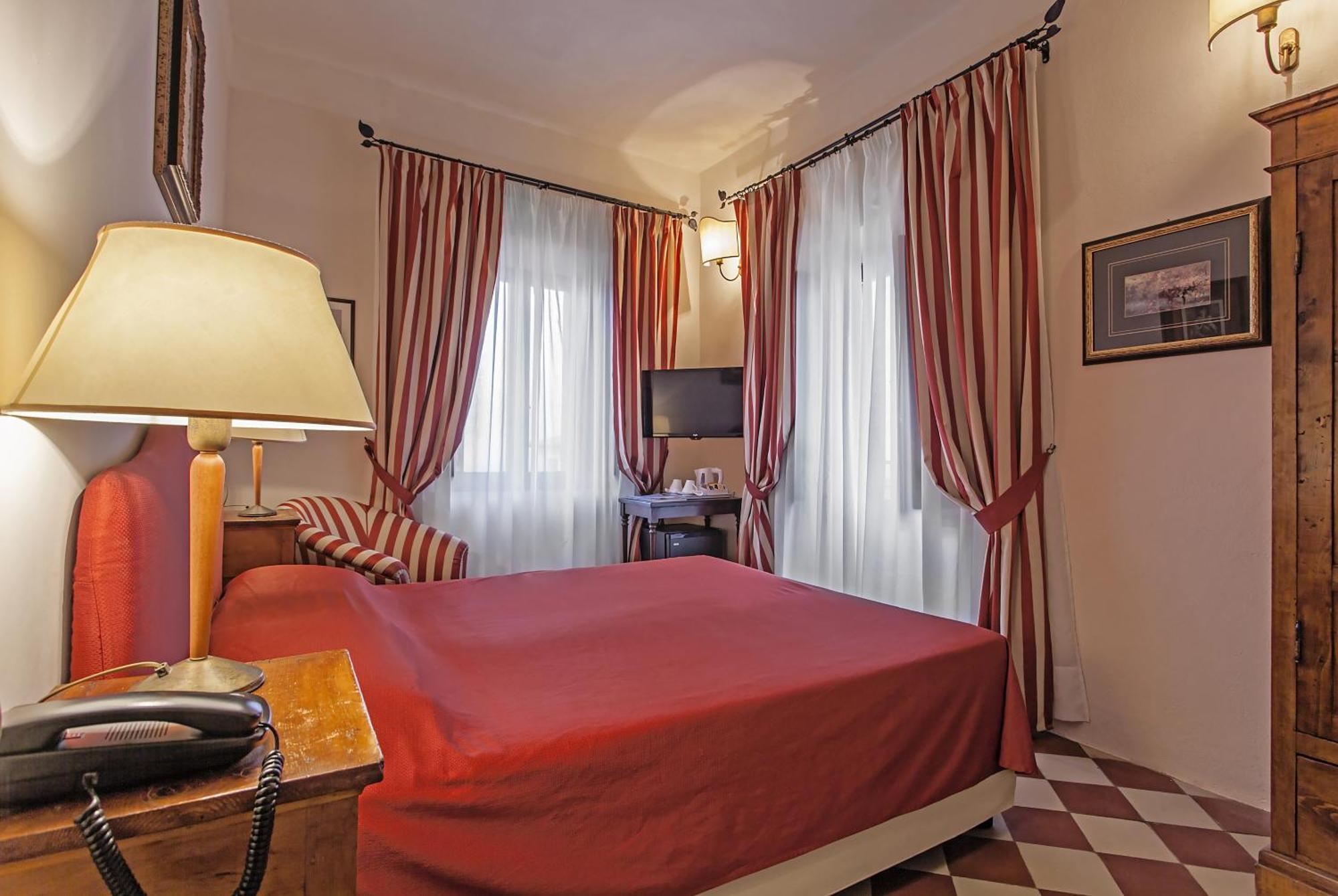 Classic Double Room