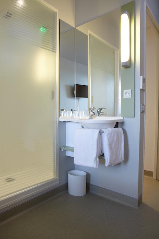 Double Room,230457097:JPEG