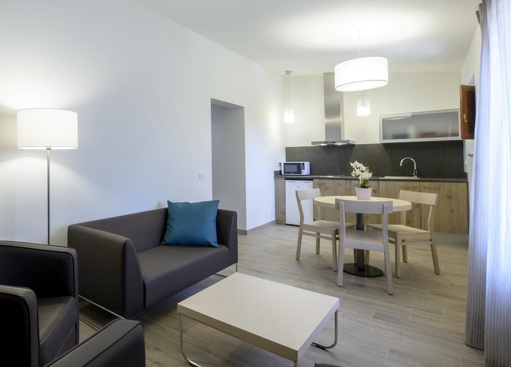 Apartamento de 1 dormitorio en la masía con terraza