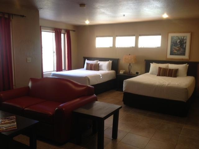 Queen Room Two Queen Beds