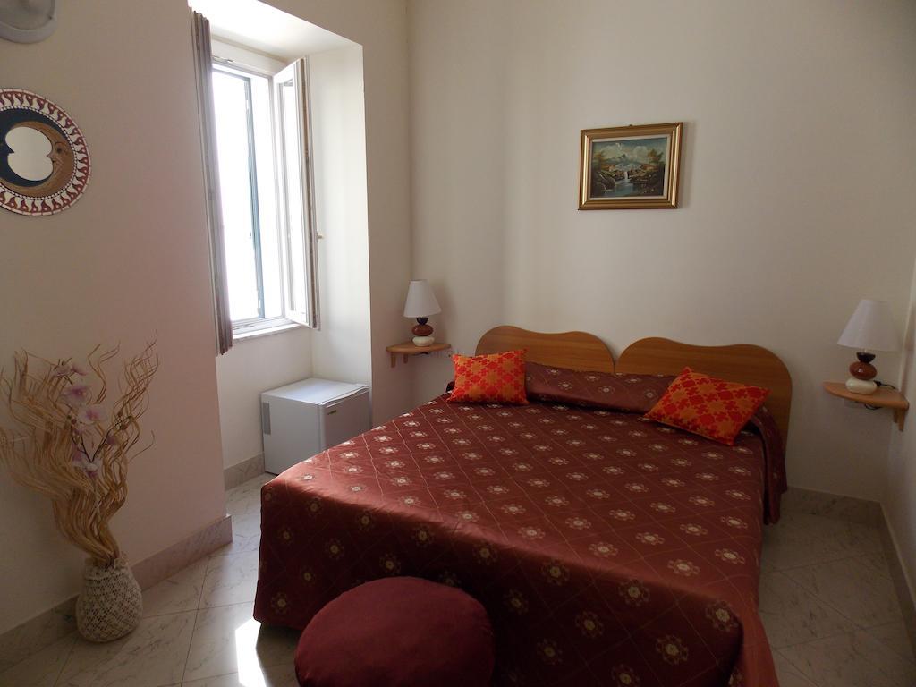 Double or Twin Room,237612393:JPEG