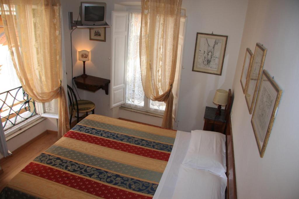 Double Room,23918594:JPEG