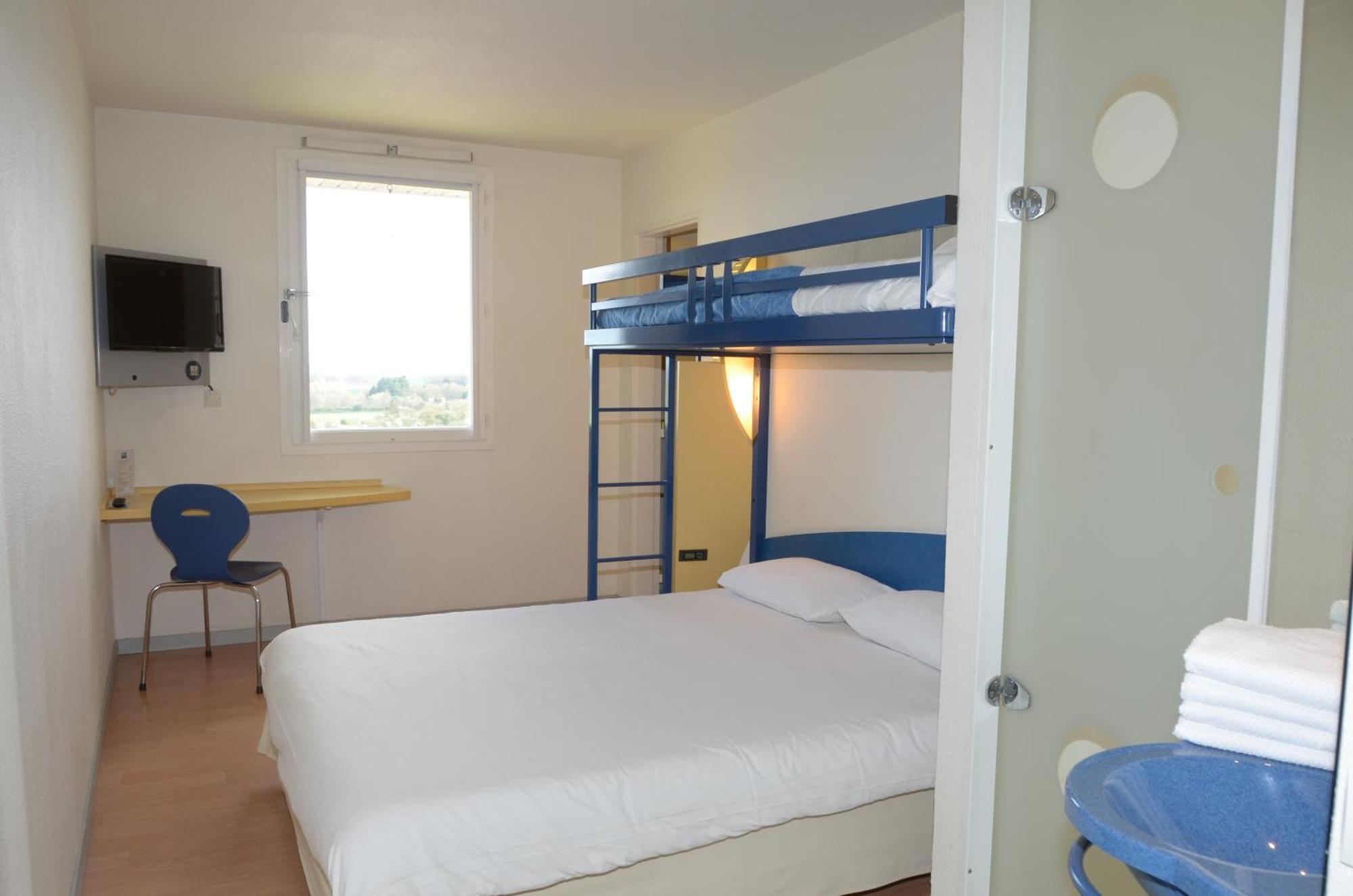 Triple Room,710226523:JPEG