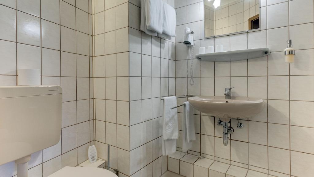 Standard Single Room