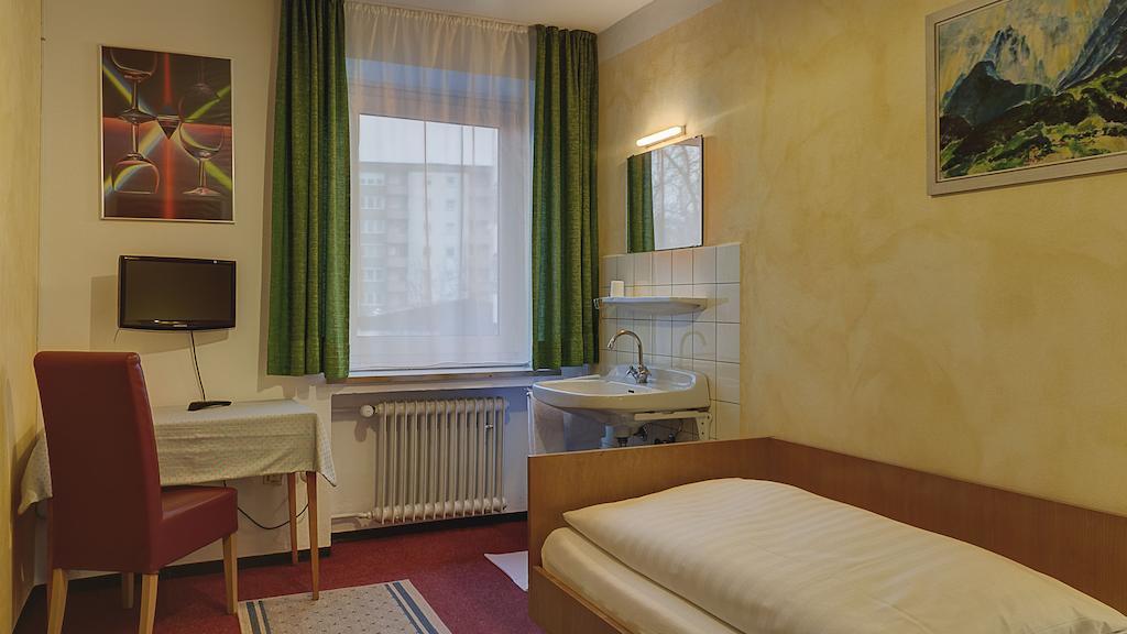 Single Room