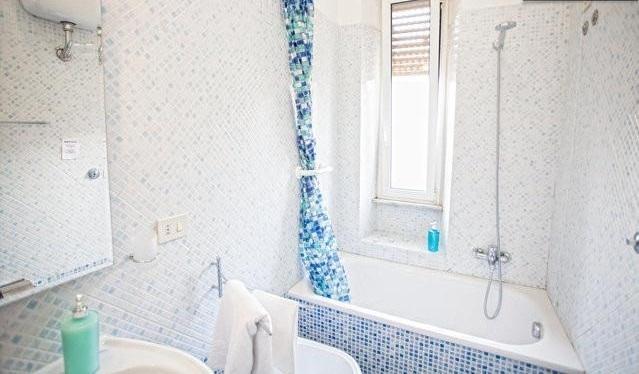 Double Room Private External Bathroom