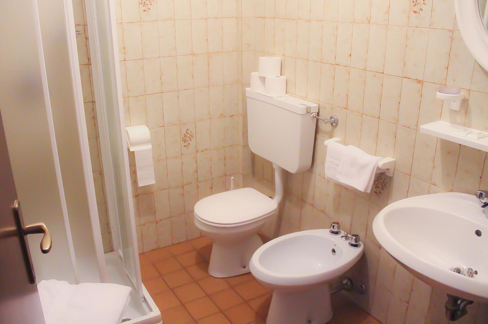 Double or Twin Room,249294349:JPEG