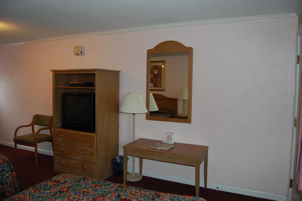 Double Room Two Double Beds Non-Smoking