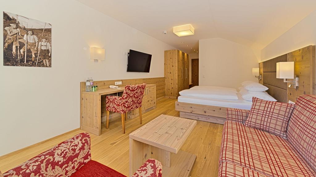 Superior Double Room with Mountain View