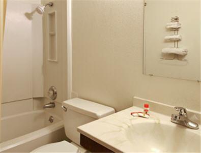Queen Room Non-Smoking