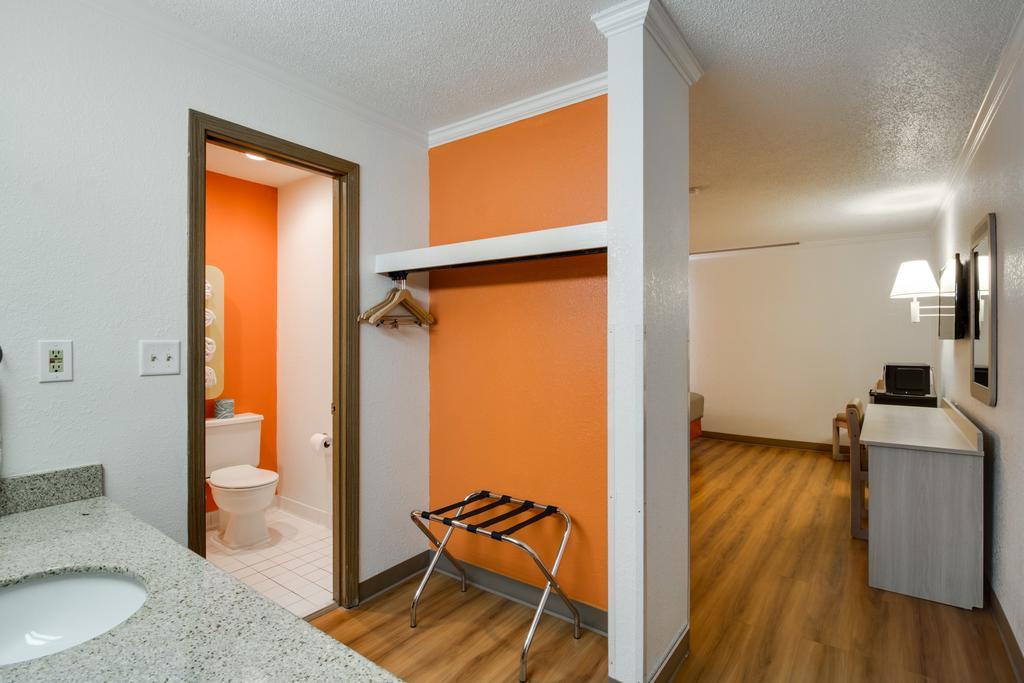 Quadruple Room - Non-Smoking