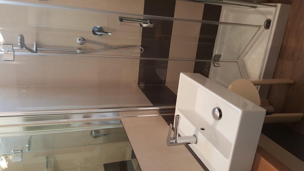 Classic Double or Twin Room,1125611124:JPEG