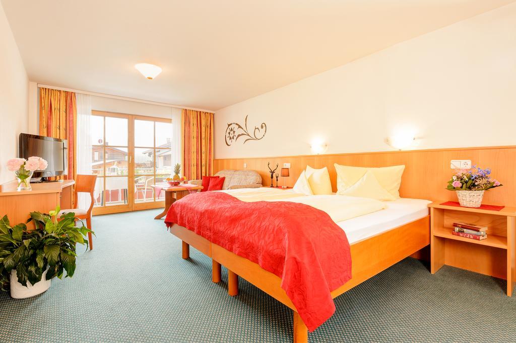Junior Suite (53)