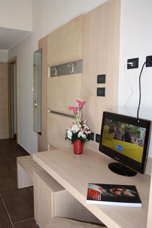 Double or Twin Room,765875734:JPEG
