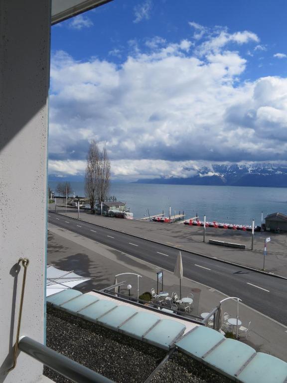 Twin Room with Lake View