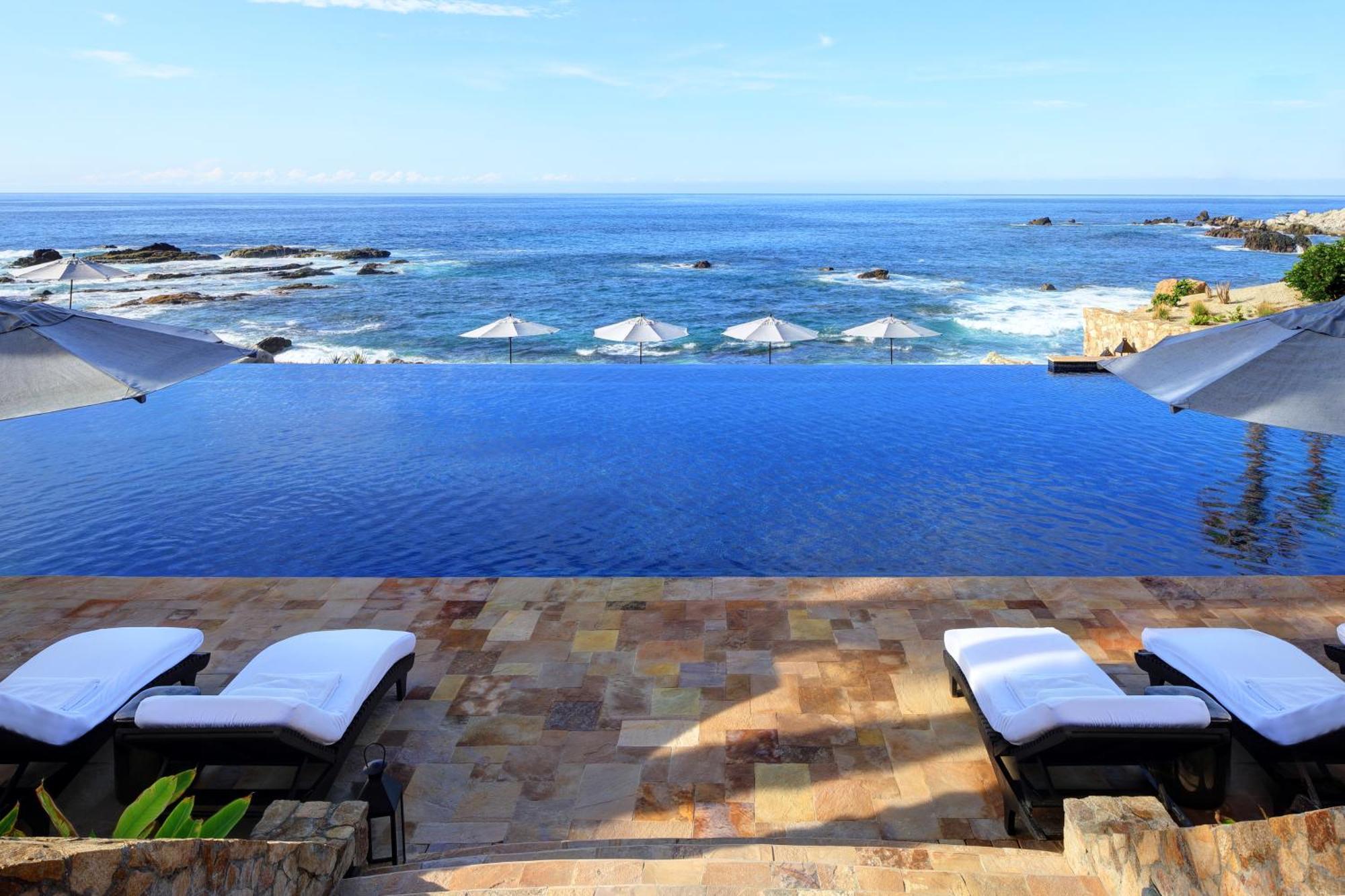 Ocean View Casita Two Queens
