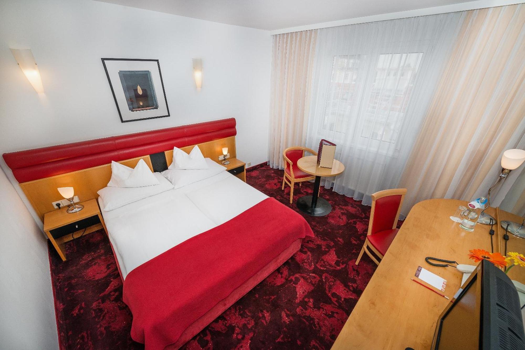 Queen Room