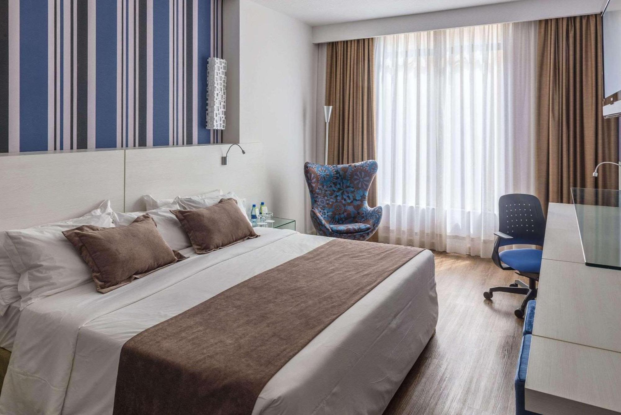 Luxury Queen Non Smoking