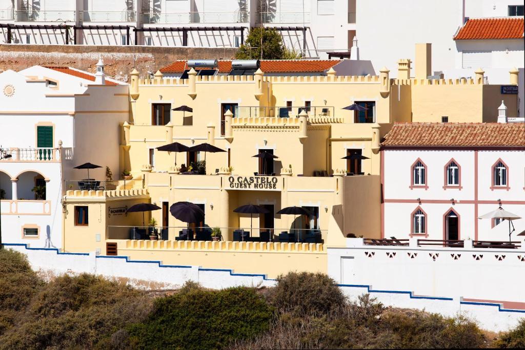 Deluxe Suite with Terrace and Sea View