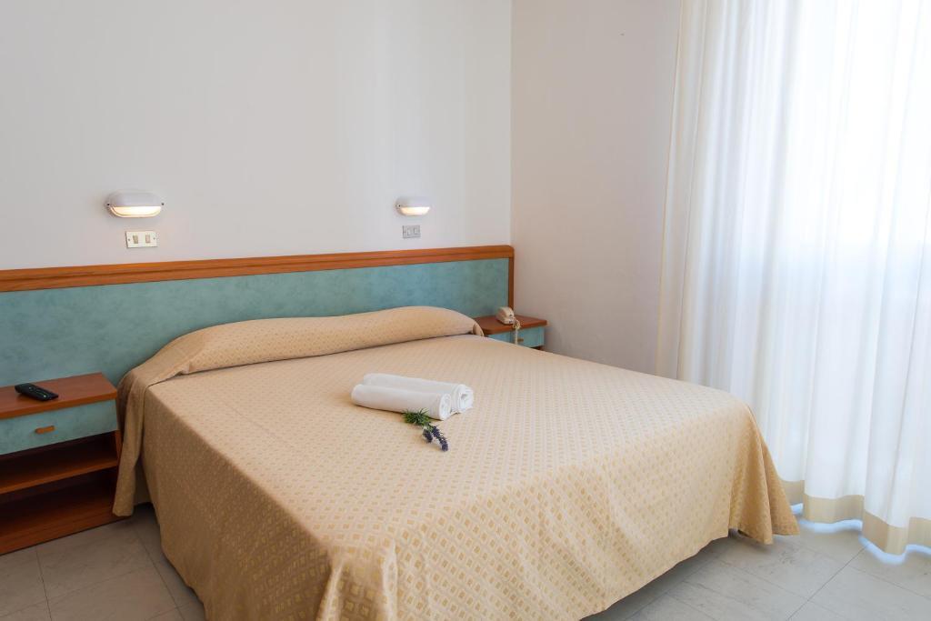 Double or Twin Room,31363997:JPEG