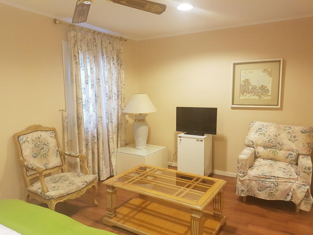 Budget Triple Room