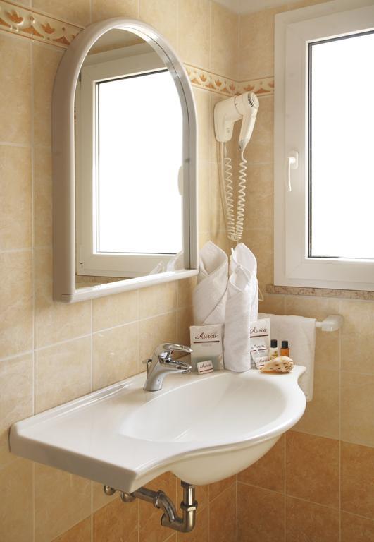 Double or Twin Room Balcony