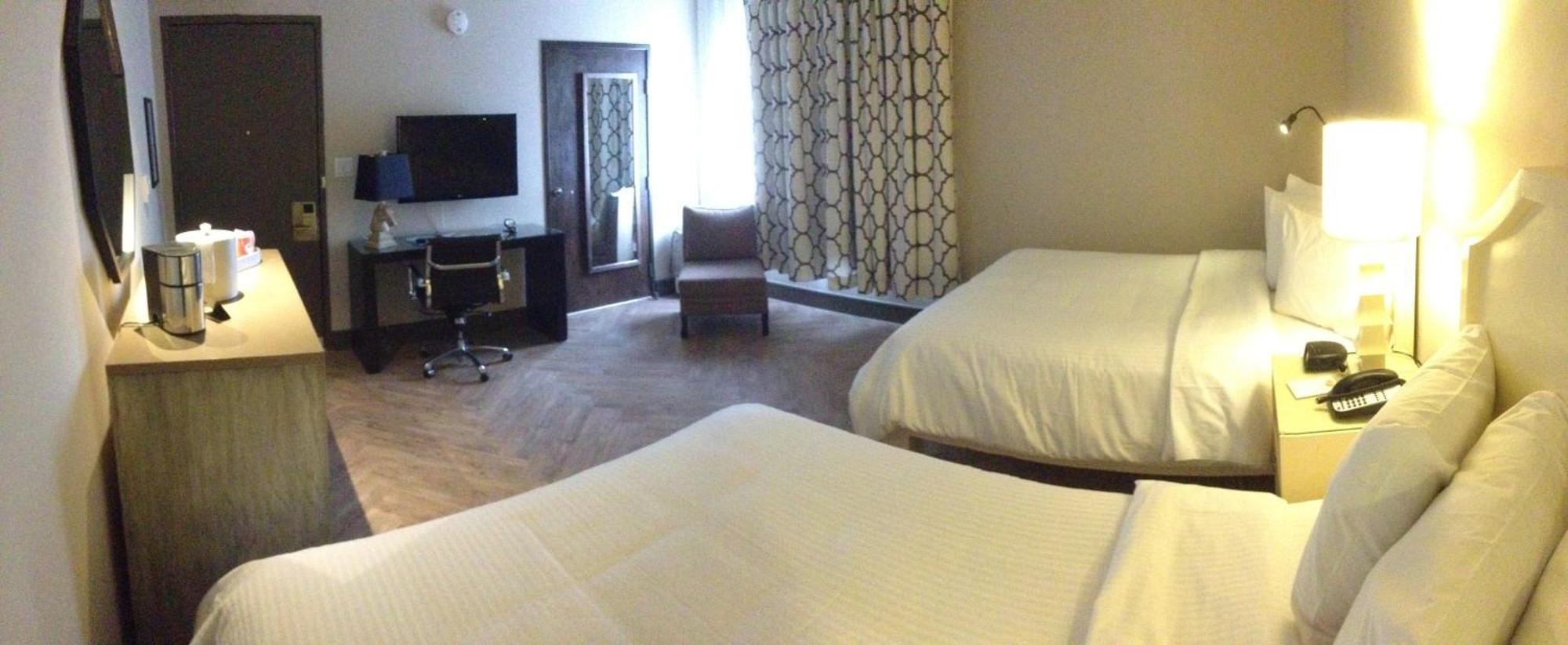 Queen Room Two Queen Beds
