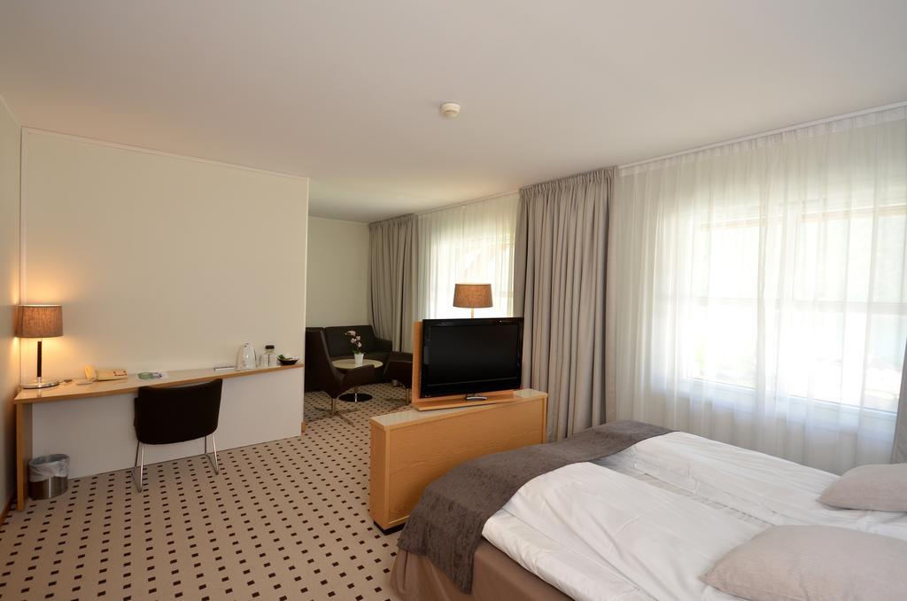 Junior Suite Lake View
