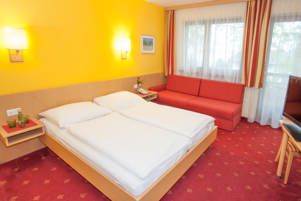 Dreibettzimmer