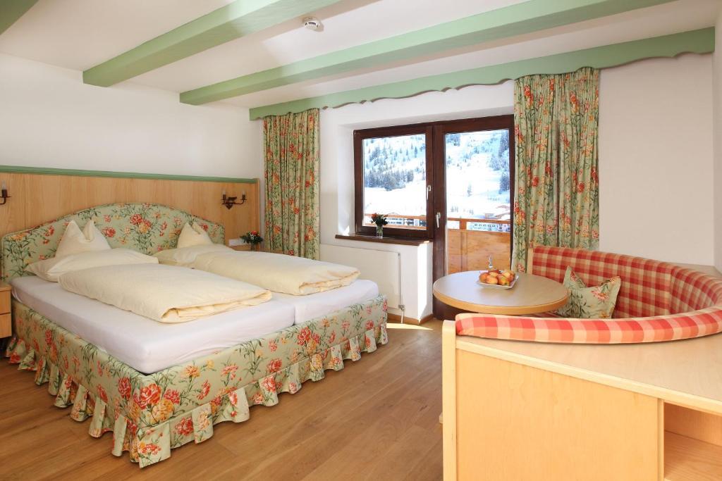 Triple Room,709878934:JPEG