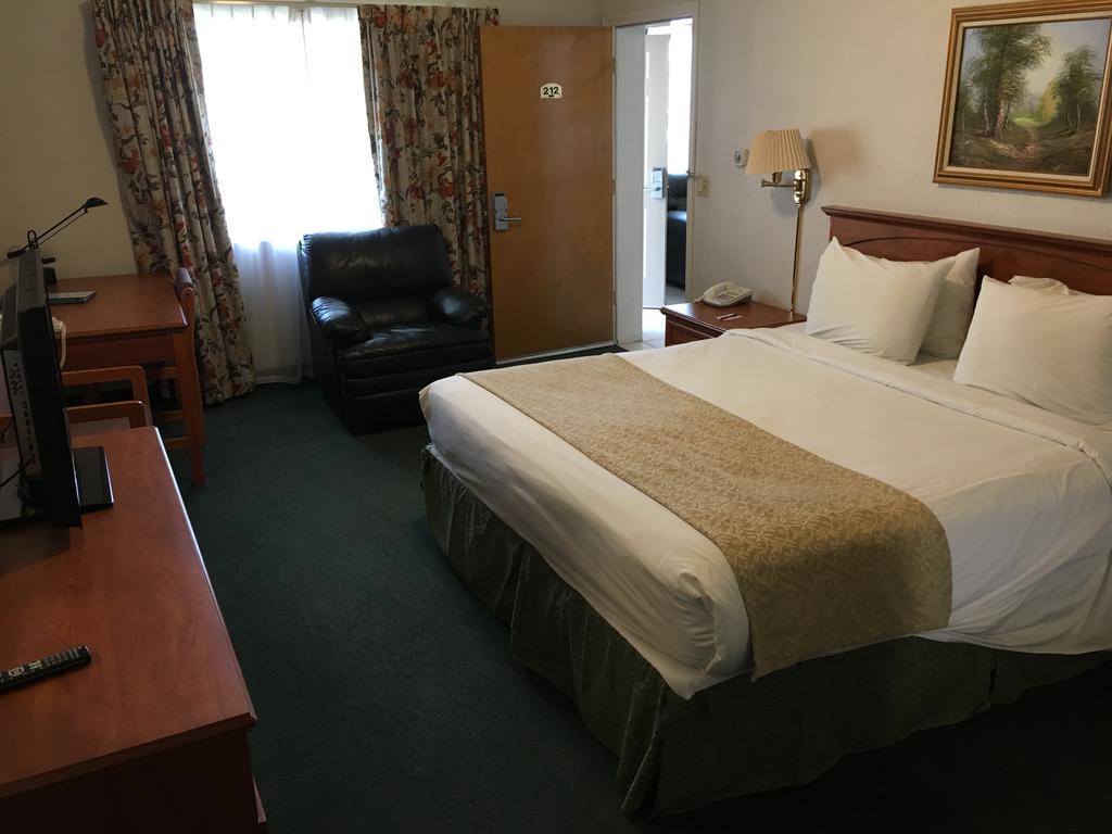 Two-Bedroom Suite