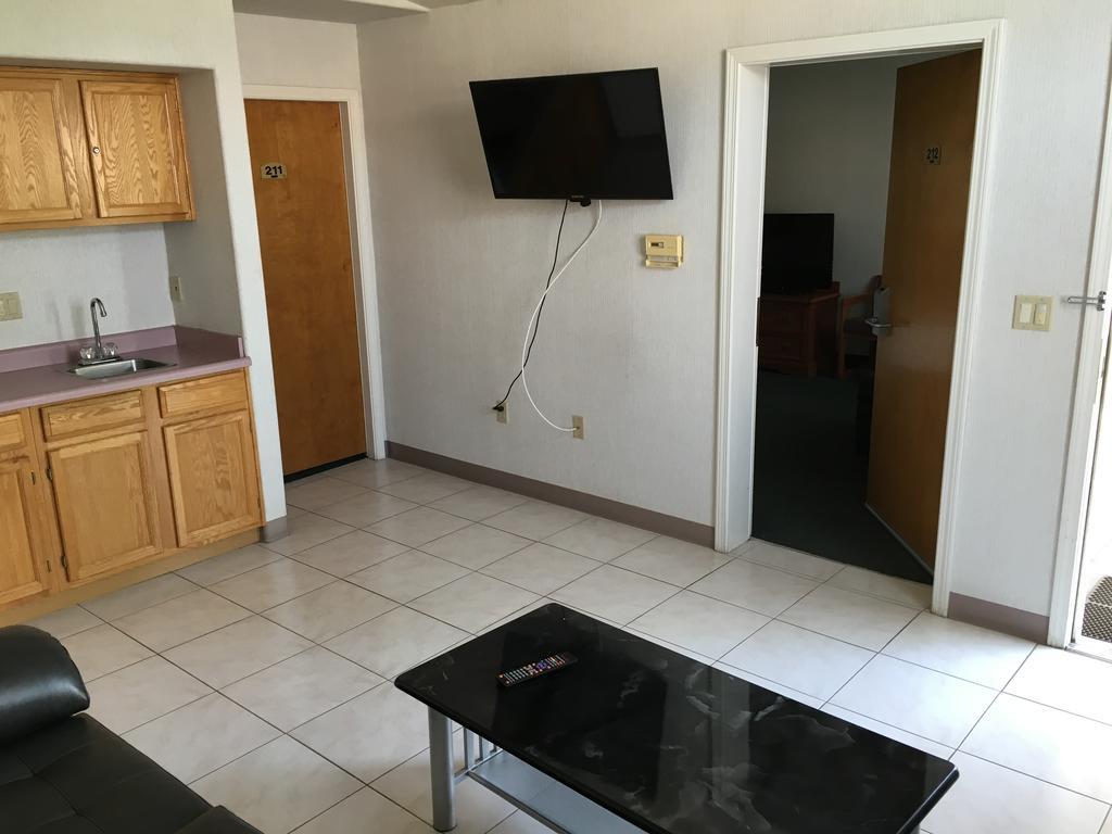 Two-Bedroom Suite