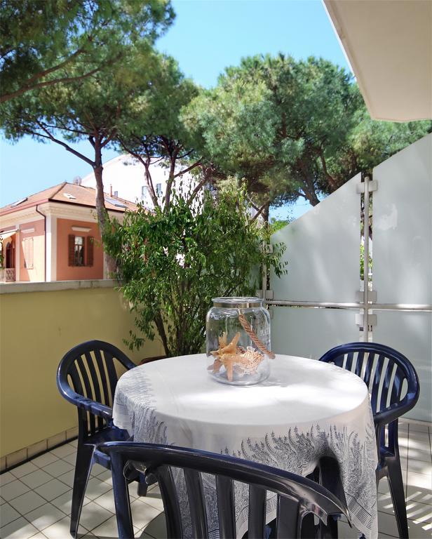 Studio Terrace,1246103773:JPEG