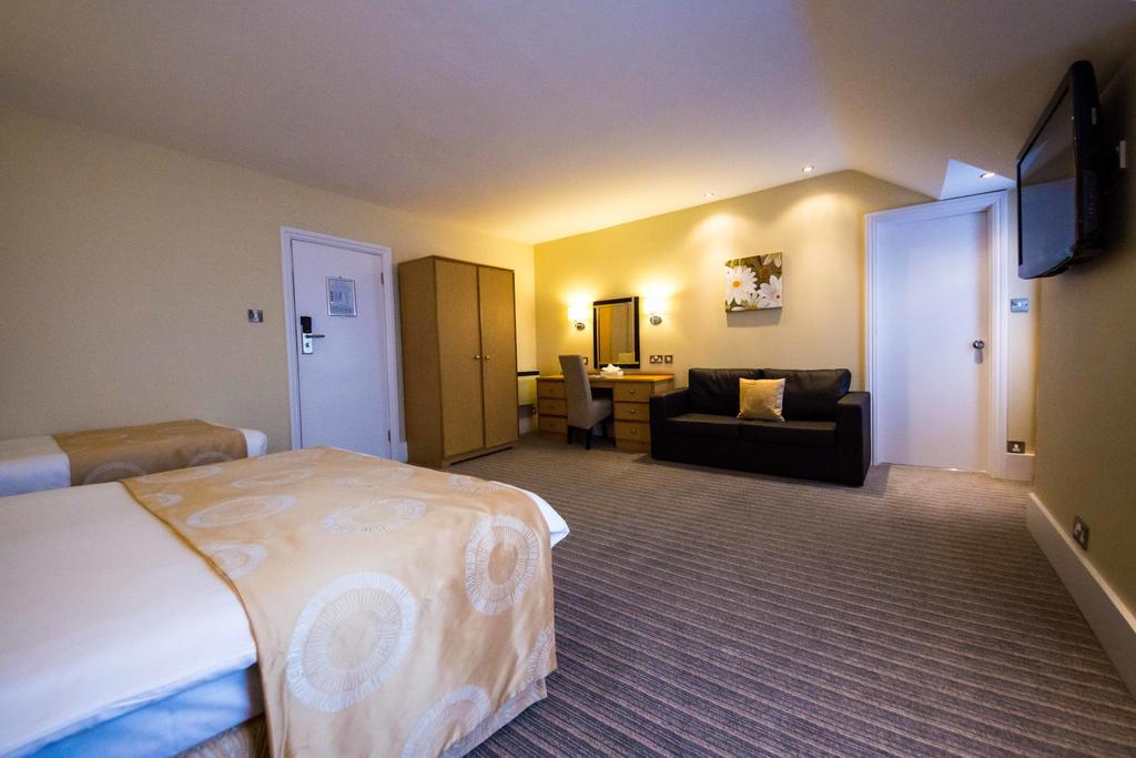 Executive Family Room Double Single Bed